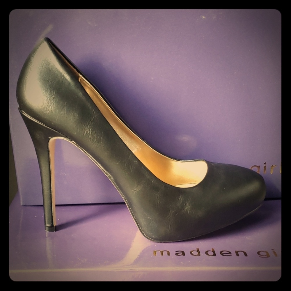 Madden Girl Pumps